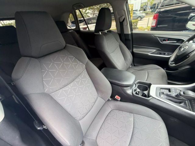 2020 Toyota Rav4 - Image 16