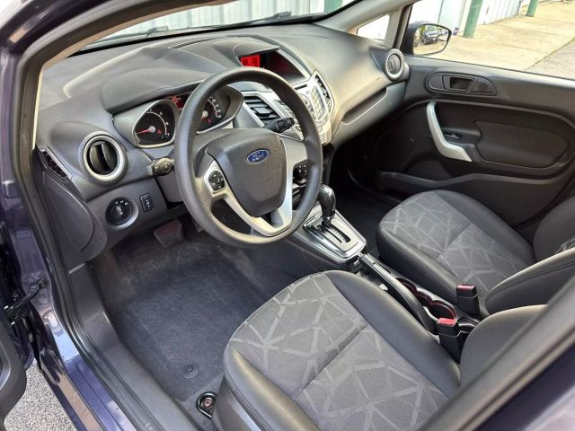 2012 Ford Fiesta - Image 16