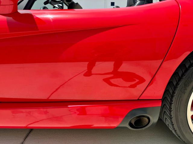 2004 Dodge Viper - Image 35