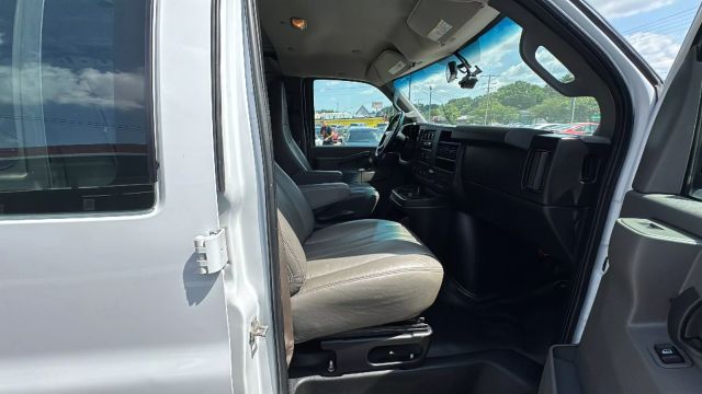 2018 Chevrolet Express 2500 Cargo - Image 15