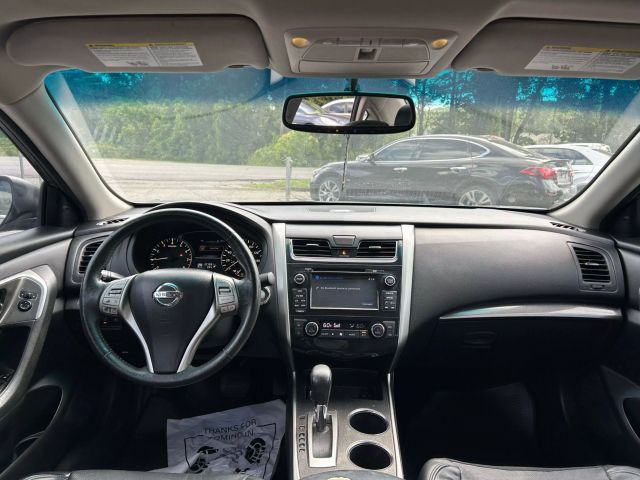 2015 Nissan Altima - Image 15