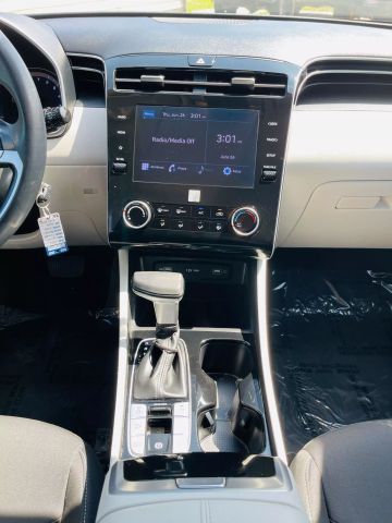 2022 Hyundai Tucson - Image 27