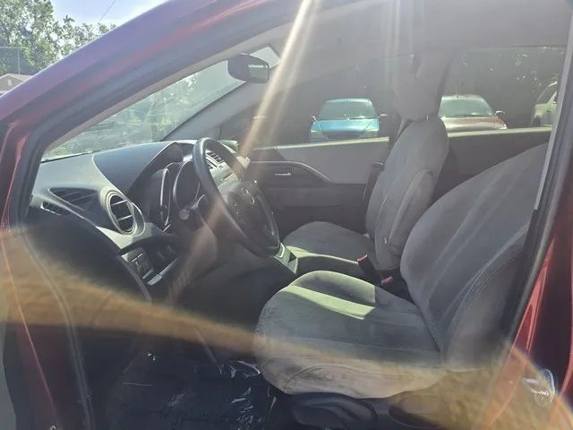 2012 Mazda Mazda5 - Image 11