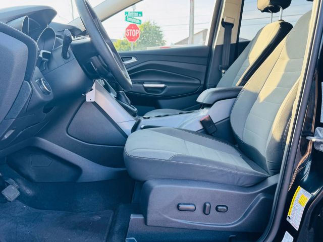 2016 Ford Escape - Image 13