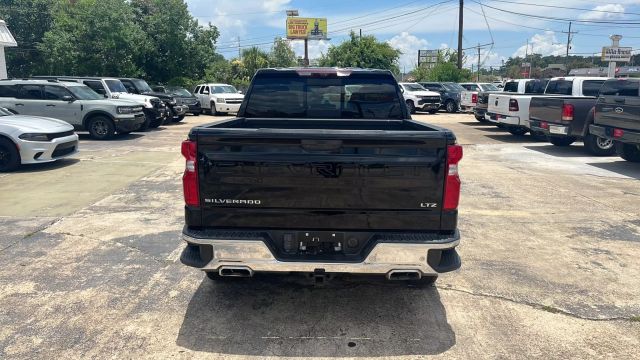 2022 Chevrolet Silverado 1500 Limited Crew Cab - Image 16