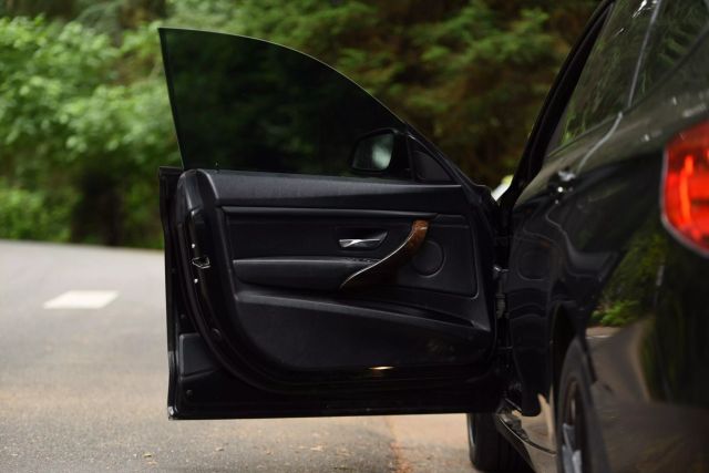 2015 Bmw 3 Series - Image 18