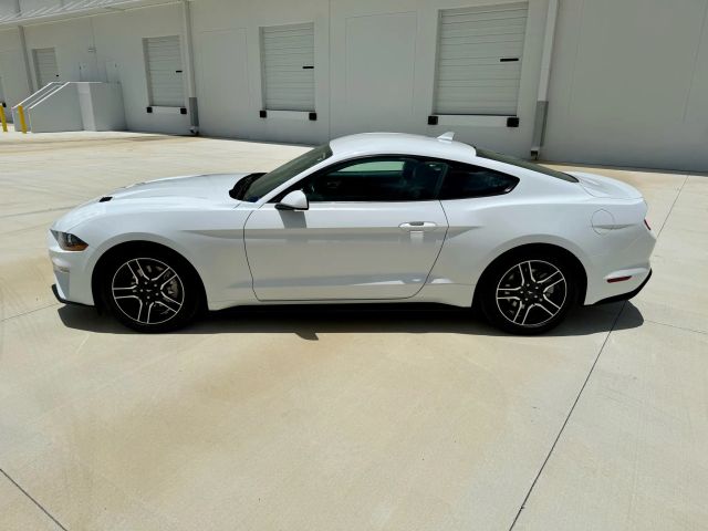 2022 Ford Mustang - Image 32