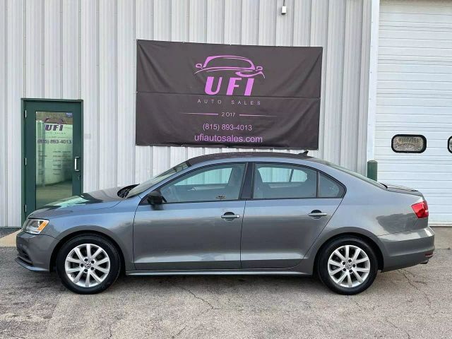 2015 Volkswagen Jetta - Image 4