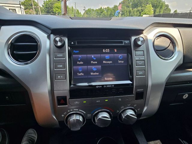 2014 Toyota Tundra Double Cab - Image 22
