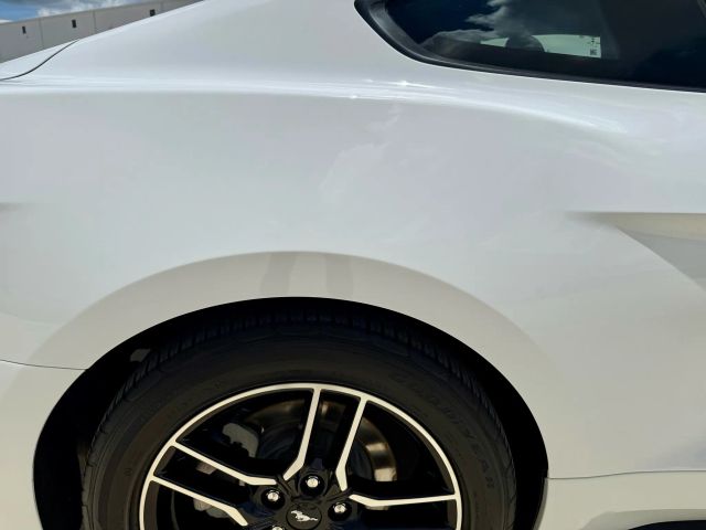 2022 Ford Mustang - Image 12