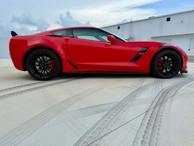 2019 Chevrolet Corvette - Image 6