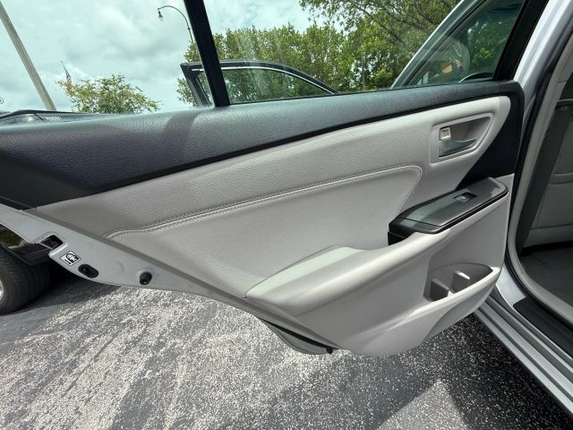2016 Toyota Camry - Image 24