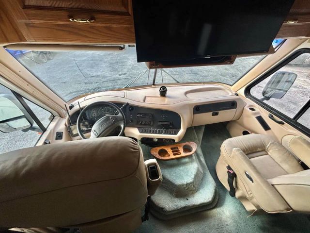1997 Newmar Kountry - Image 21