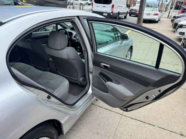 2011 HONDA CIVIC SEDAN 4-CYL, VTEC, 1.8 LITER LX SEDAN 4D