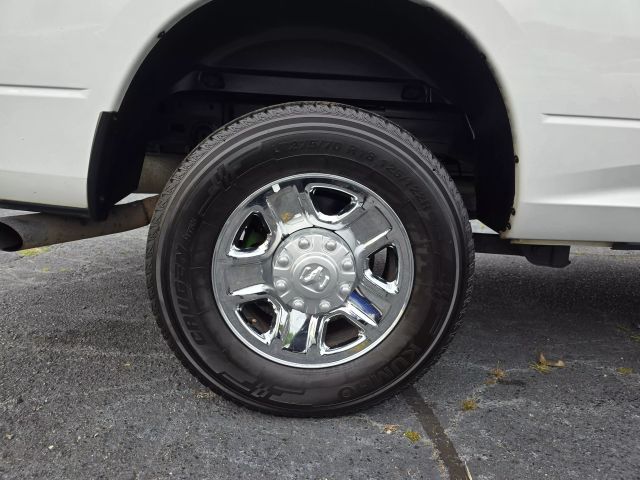 2016 Ram 2500 Crew Cab - Image 13