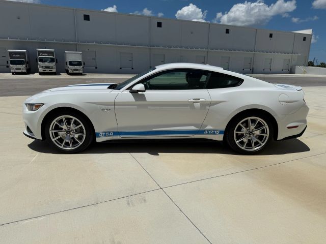 2015 Ford Mustang - Image 30