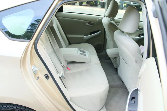 2010 Toyota Prius - Image 18