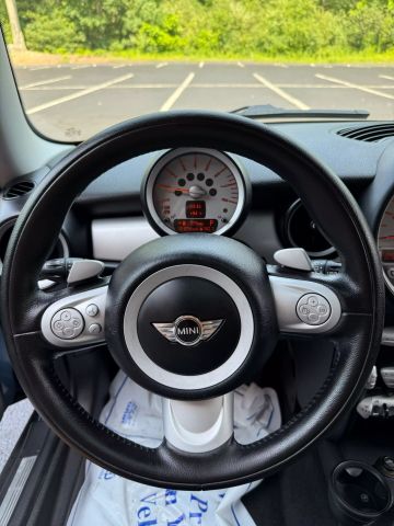 2009 Mini Hardtop Cooper Hatchback 2d - Image 18
