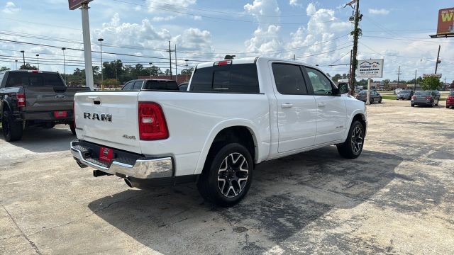 2025 Ram 1500 Crew Cab - Image 19