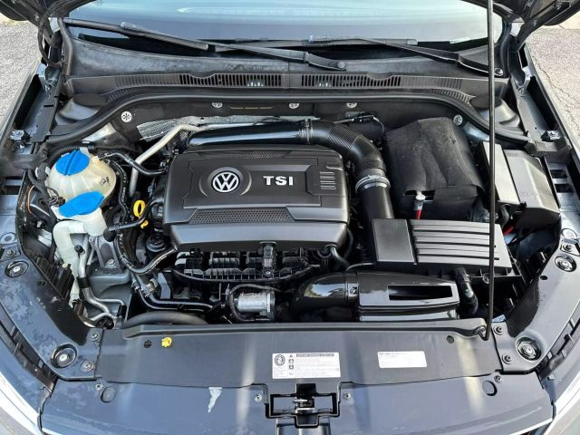 2015 Volkswagen Jetta - Image 27