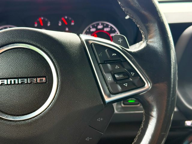 2019 Chevrolet Camaro - Image 19