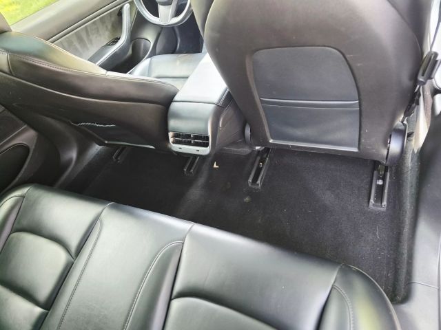 2019 Tesla Model 3 - Image 23