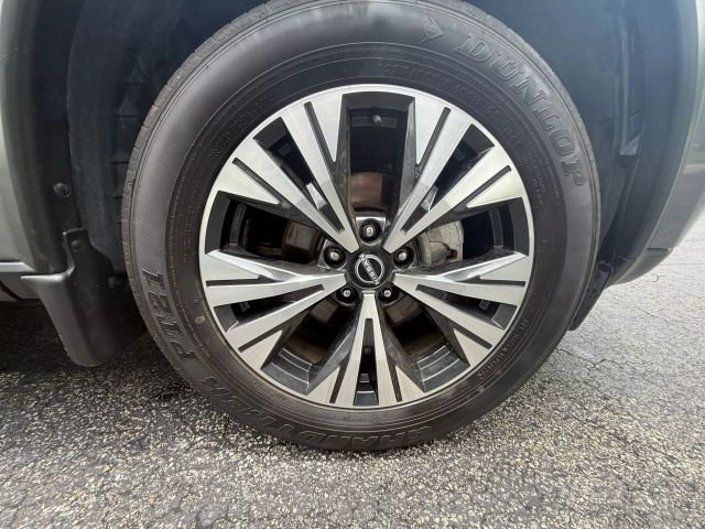 2021 Nissan Rogue - Image 30