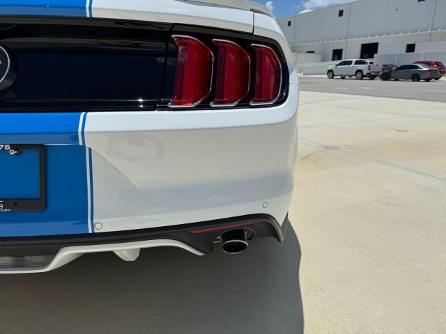 2015 Ford Mustang - Image 21