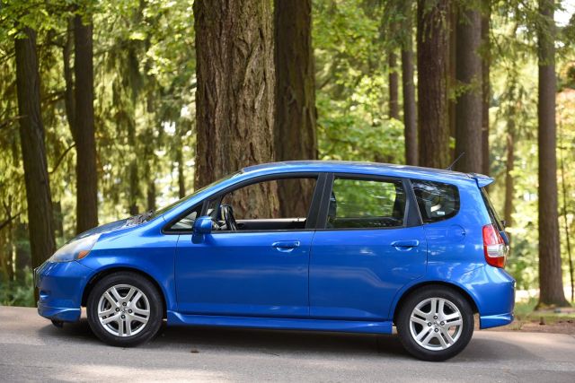 2008 Honda Fit - Image 2