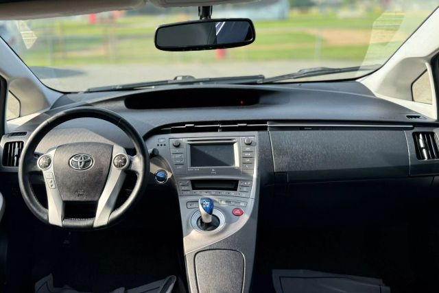 2012 Toyota Prius Four Hatchback 4d - Image 11