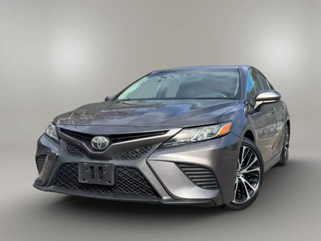 2018 Toyota Camry - Image 5