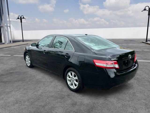 2011 Toyota Camry - Image 4