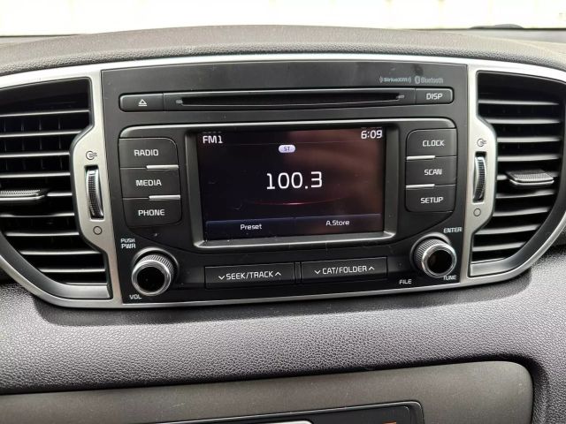 2017 Kia Sportage - Image 27