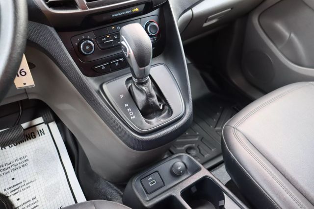 2020 Ford Transit Connect Cargo Van - Image 17