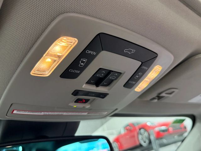 2021 Toyota Sienna - Image 92