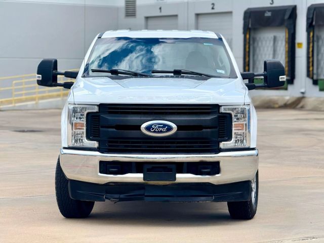 2018 Ford F250 Super Duty Crew Cab - Image 2