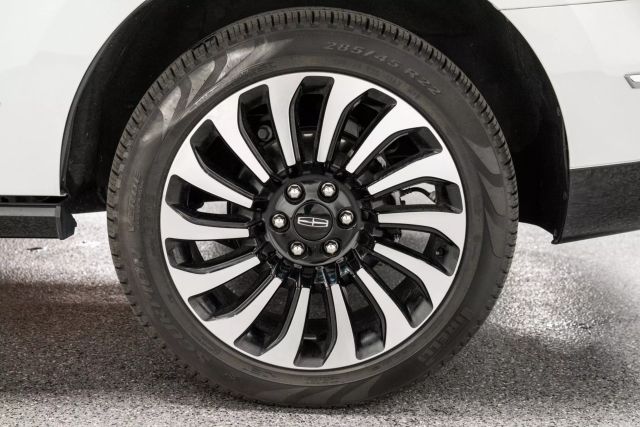 2024 Lincoln Navigator Black Label Sport Utility 4d - - Image 9