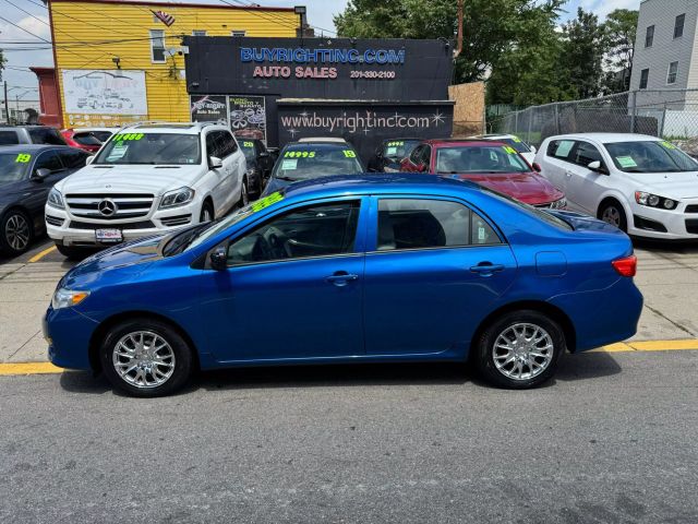 2010 TOYOTA COROLLA SEDAN 4-CYL, 1.8 LITER LE SEDAN 4D