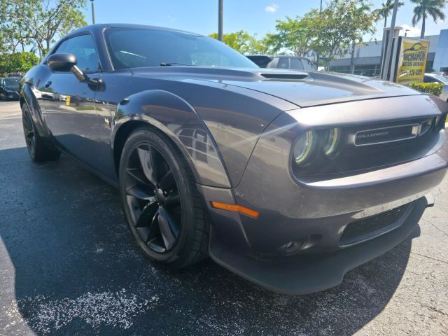 2018 Dodge Challenger - Image 8