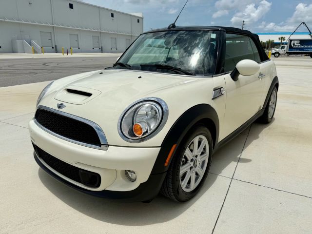 2015 Mini Convertible - Image 38