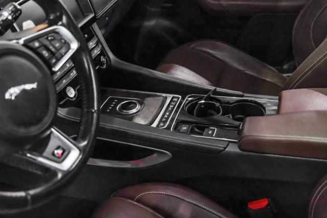 2017 Jaguar F-pace S Sport Utility 4d - Image 23
