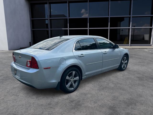 2009 Chevrolet Malibu - Image 5