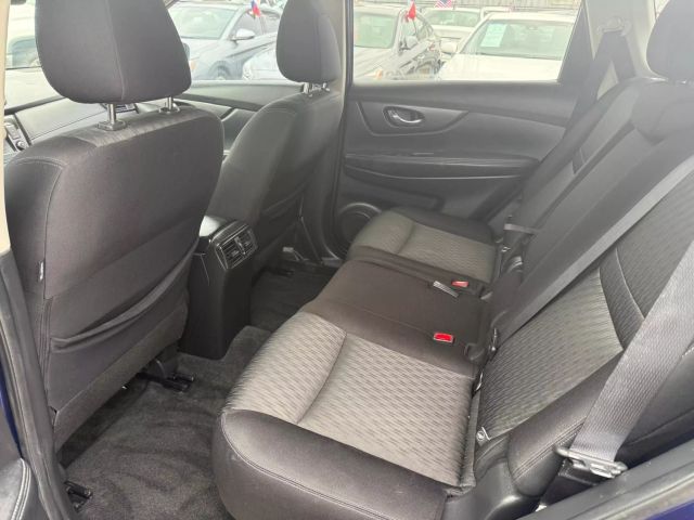 2019 Nissan Rogue - Image 16
