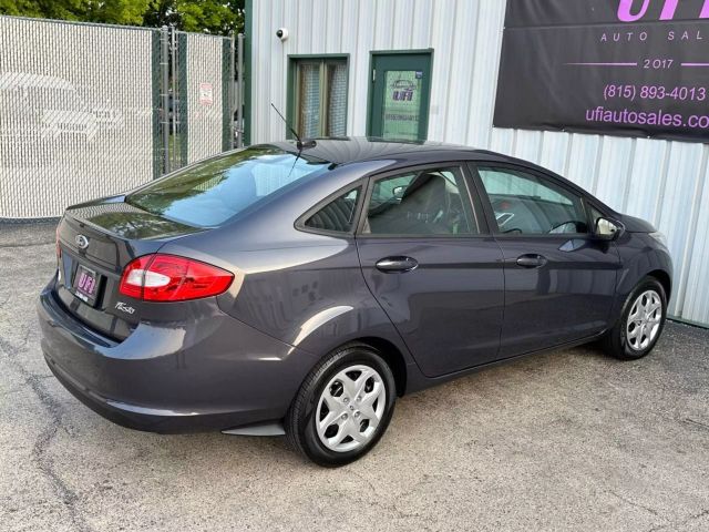2012 Ford Fiesta - Image 11