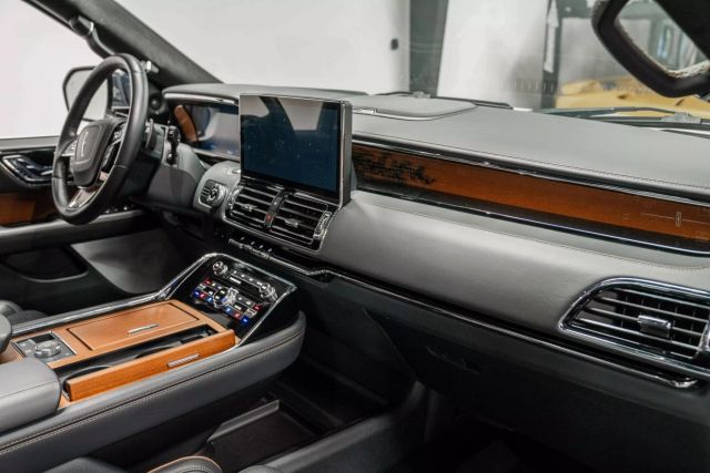 2024 Lincoln Navigator Black Label Sport Utility 4d - - Image 11