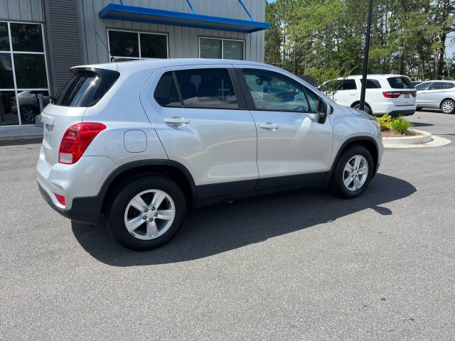 2020 Chevrolet Trax - Image 10