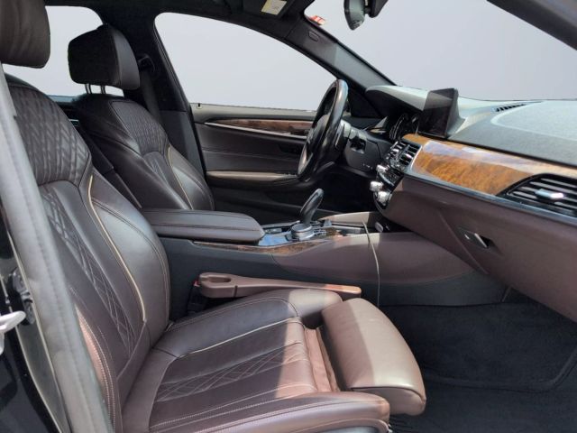 2019 Bmw 5 Series - Image 15