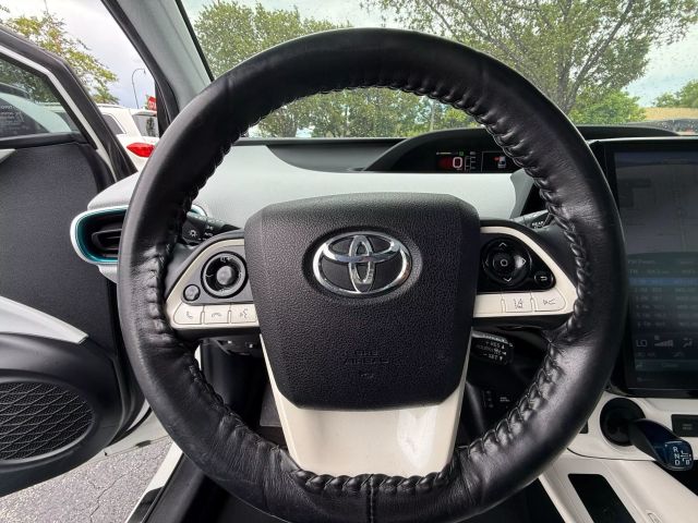 2018 Toyota Prius - Image 19