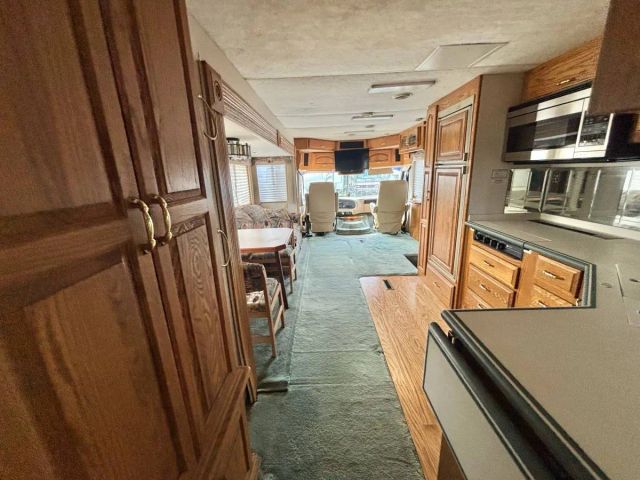 1997 Newmar Kountry - Image 20