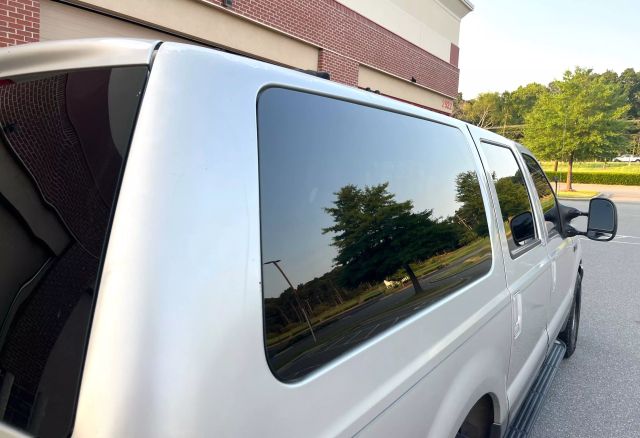 2002 Ford Excursion - Image 21